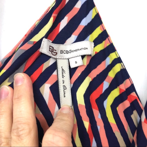 BCBGeneration Abstract Mini Dress Multicored - Picture 4 of 8